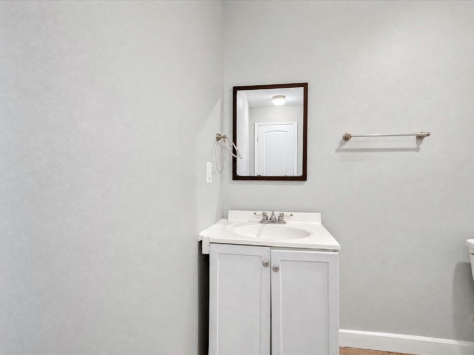 1st image of 3401 Ennis St #K