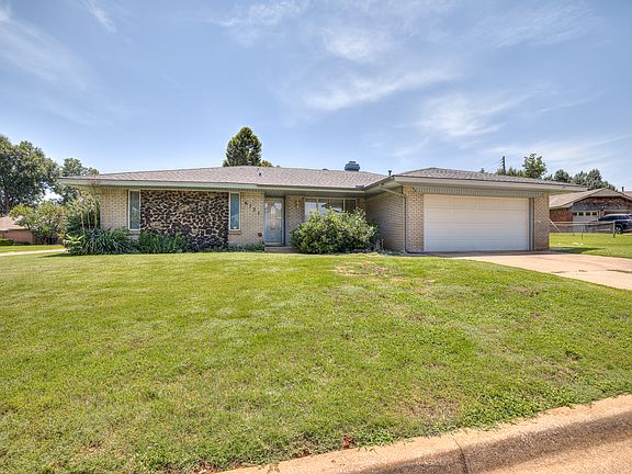 3rd image of 6721 Saint Marys Cir