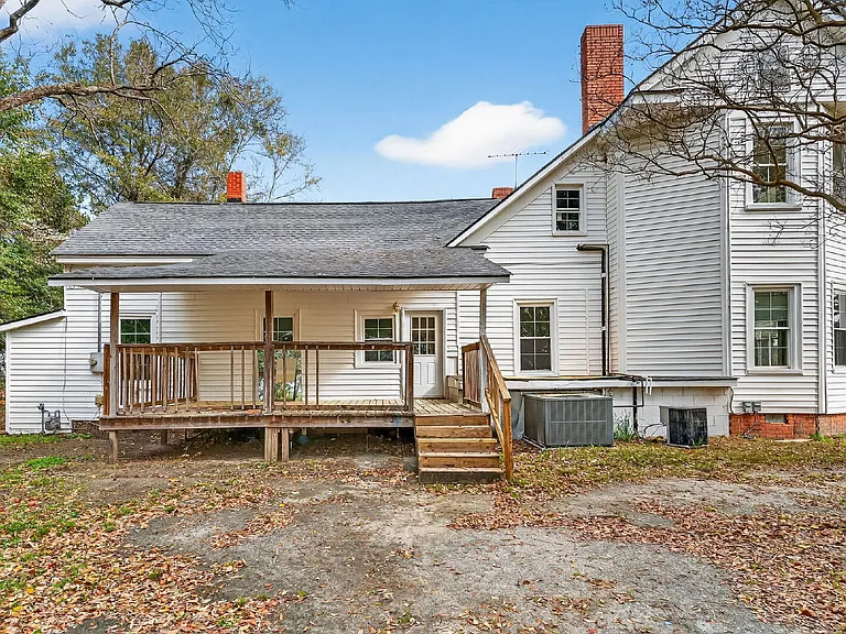 409 Meadow Rd — Photo 41