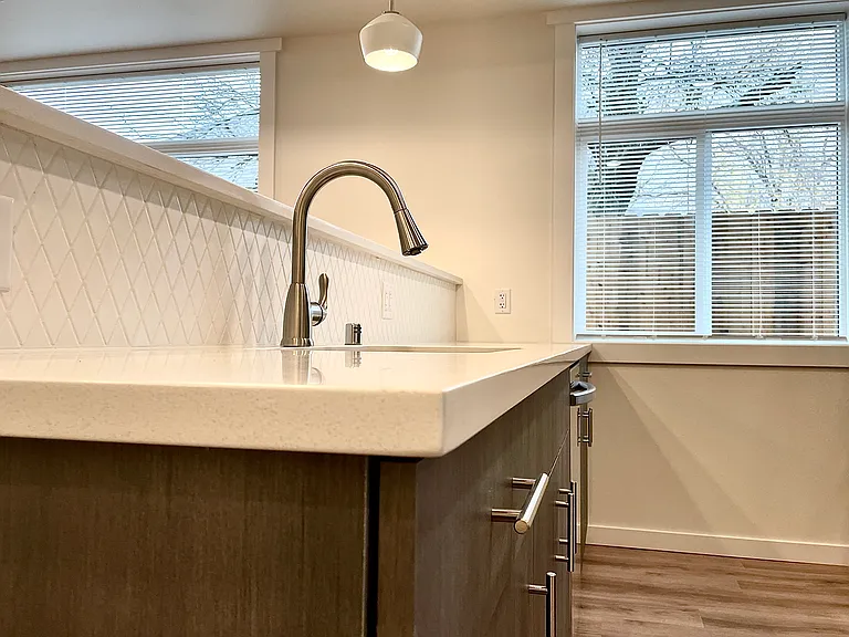2511 N Hamilton St #3 — Photo 3