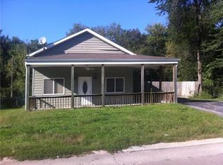 2410 South St, Lexington, MO 64067