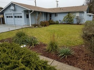 2063 L St, Springfield, OR 97477