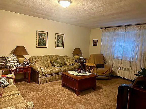 3rd image of 1421 Pelham Pkwy N #1