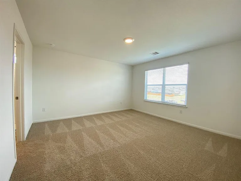 225 Saide St — Photo 11