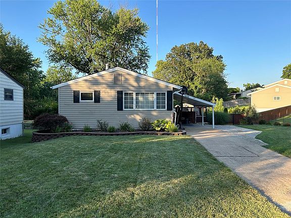 2nd image of 7127 Fernbrook Dr
