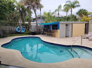 327 80th Ave #1, Saint Petersburg, FL 33706