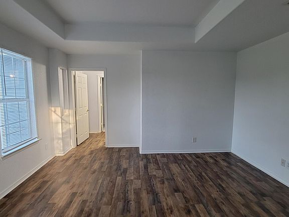 3rd image of 522 Pharis St