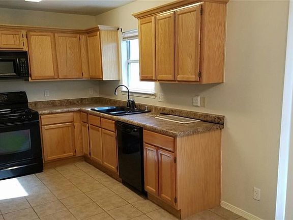 4th image of 6036 Camden Lake St