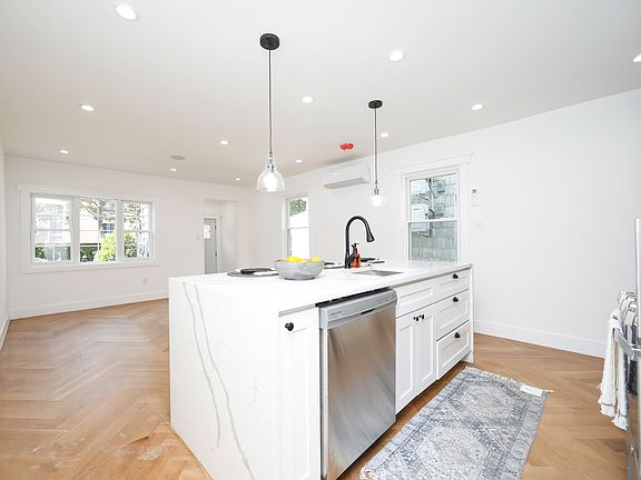 3rd image of 3166 Whitney Ave #A