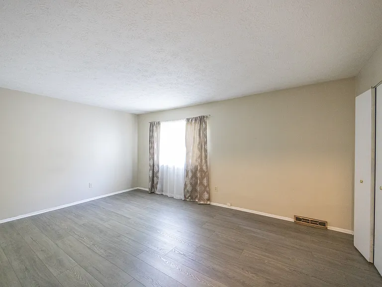 4445 Cushing Ln — Photo 17