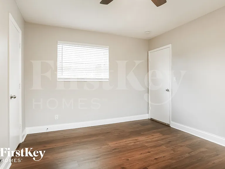 6119 NW 18th Ct — Photo 12