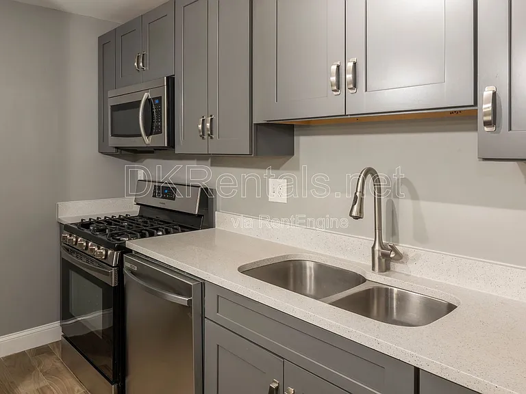 1309 Summit North Dr NE — Photo 7