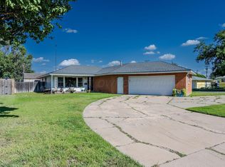 2100 Christine St, Pampa, TX 79065