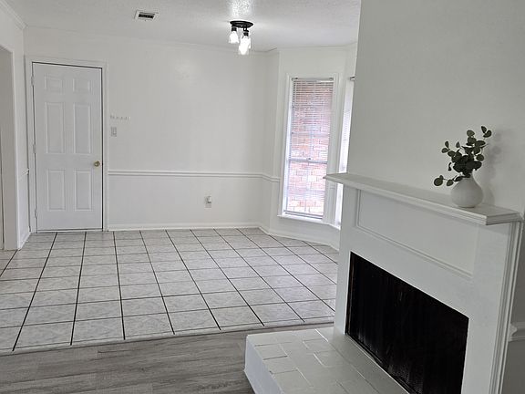 2nd image of 122 Dewald Ln
