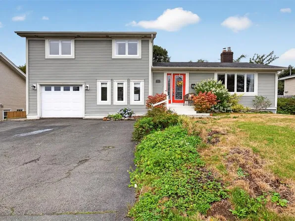 21 Eastmeadows Crescent, St. John's, NL A1A3L9