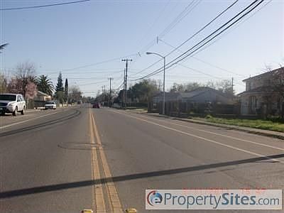 5th image of 2761 Norwood Ave