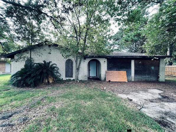 7007 Olympic Dr, Port Arthur, TX 77642