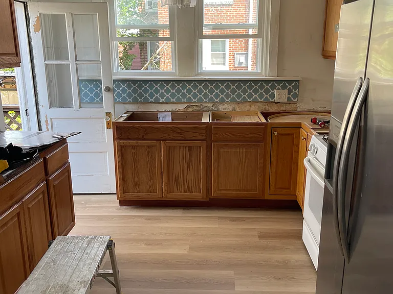 7819 Windrim Ave — Photo 3