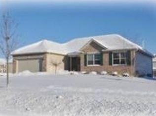 2082 Keim Dr, Aurora, IL 60503