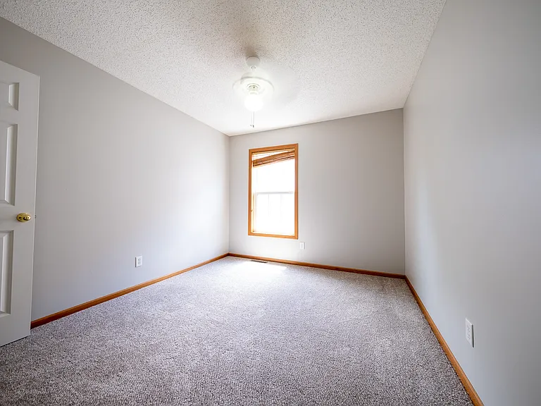 10021 Iris Ln — Photo 22