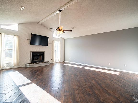 4th image of 4968 Forest Creek Dr