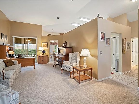 3rd image of 4442 Winding River Dr