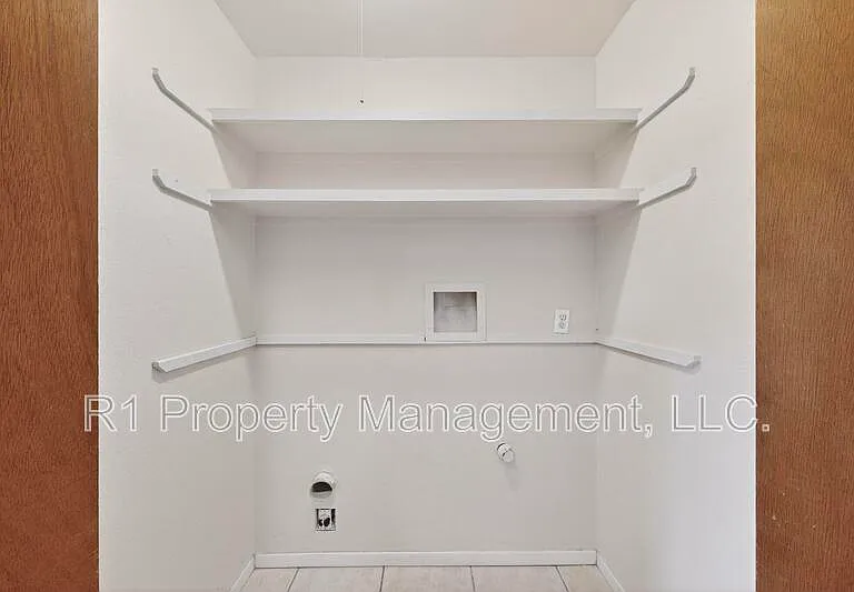 222 Shannon Pl NW #1 — Photo 30
