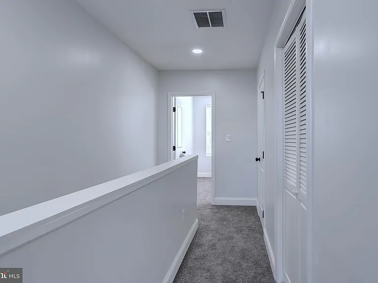 1729 Braddish Ave — Photo 15