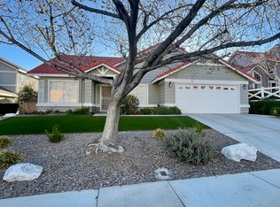 39530 Beacon Ln, Palmdale, CA 93551