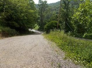 597 Roots Branch Rd, Manchester, KY 40962