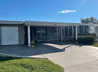 952 W Norman St, Lady Lake, FL 32159