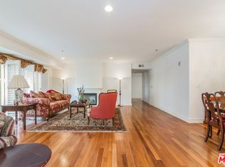 925 S Westgate Ave APT 201, Los Angeles, CA 90049