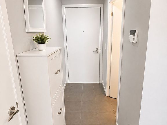5th image of 830 Lawrence Ave W Unit 2910