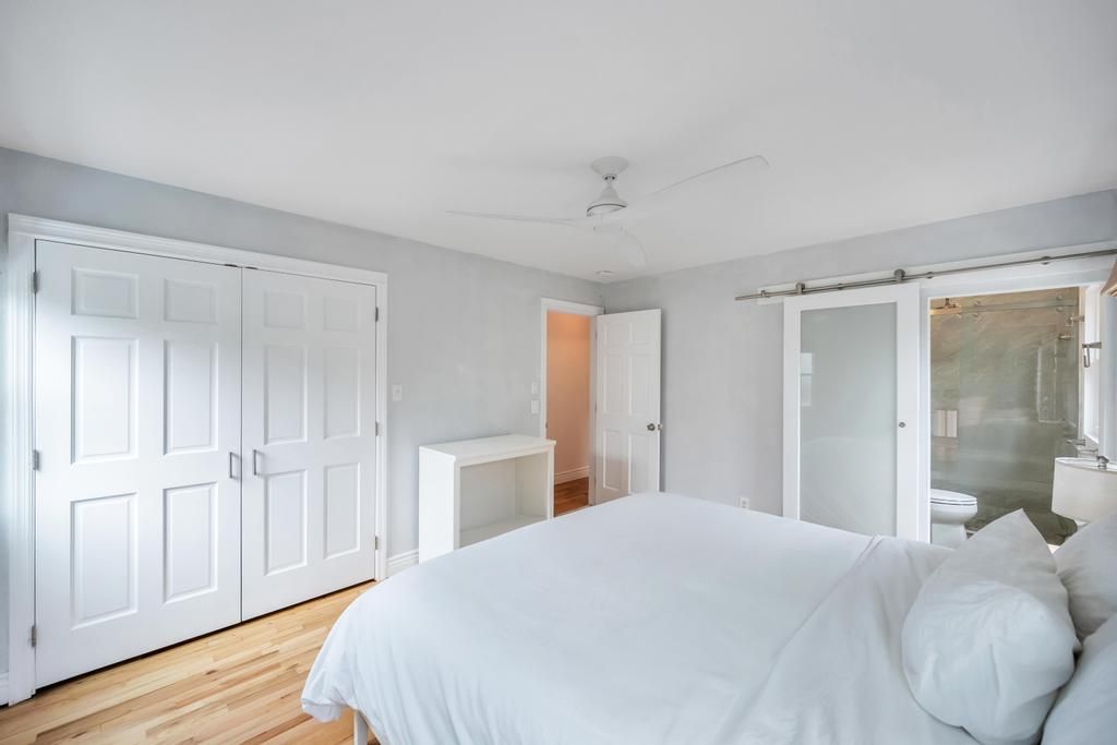  Primary suite with full bath and spacious closet.
