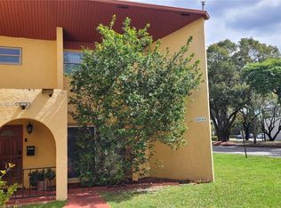 13731 SW 84th St APT G, Miami, FL 33183