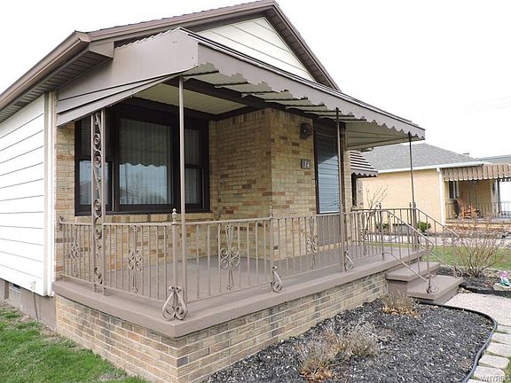 3rd image of 34 Nandale Dr