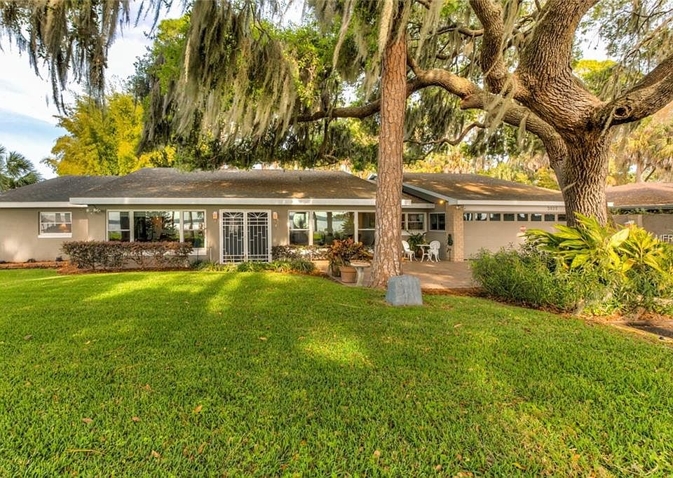 1st image of 3025 Lakeshore Dr