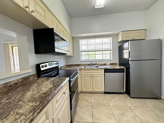 2nd image of 891 Cypress Park Way APT I