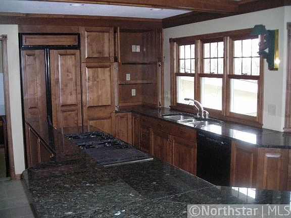 3rd image of 109 Edgecumbe Dr
