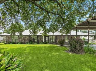 20257 Lynda Dr, Springfield, LA 70462
