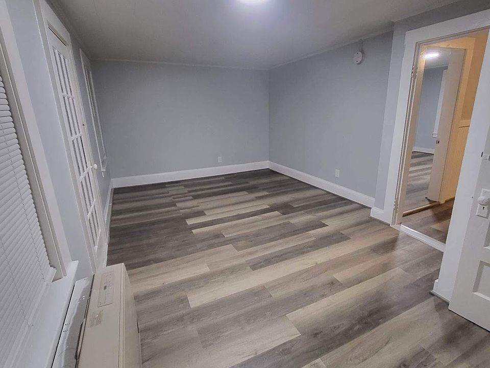 17 Sullivan Street 17 Sullivan St Newport NH Zillow