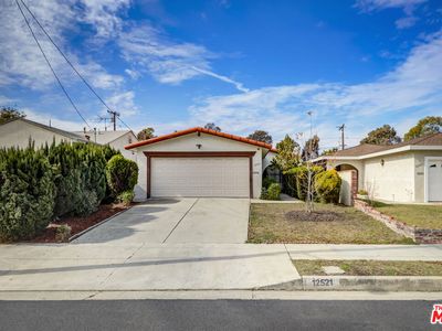 12521 Cedar Ave, Hawthorne, CA, 90250