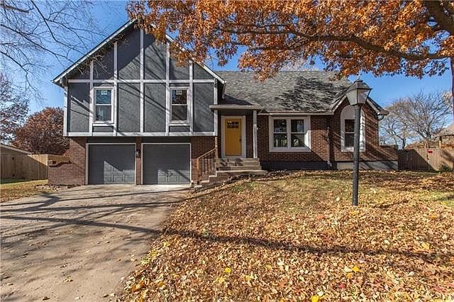 1st image of 7914 NW Anita Dr