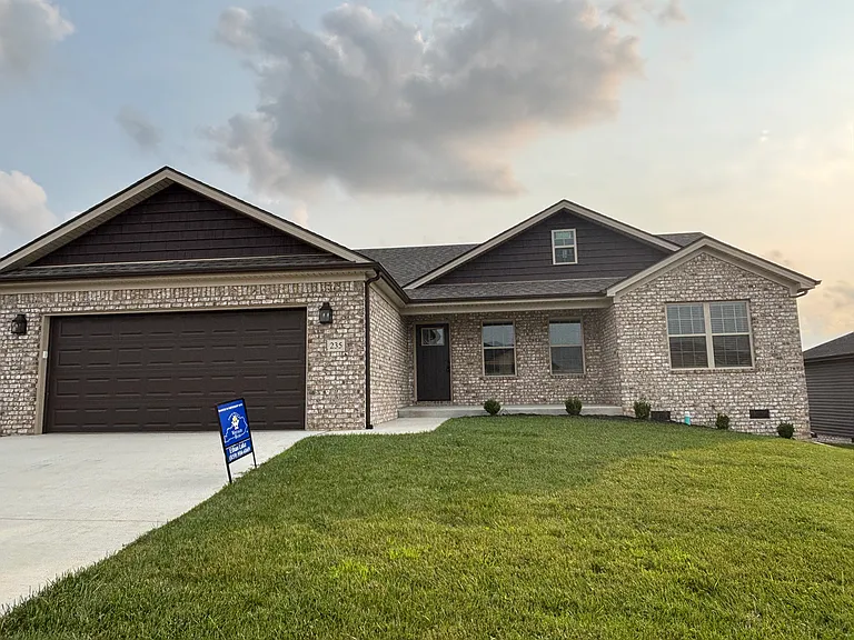 235 Brook Cv — Photo 1