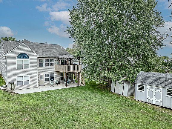 2nd image of 7440 Cumberland Cir
