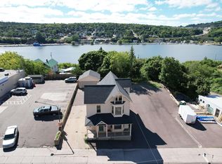 118 Hancock St, Hancock, MI 49930