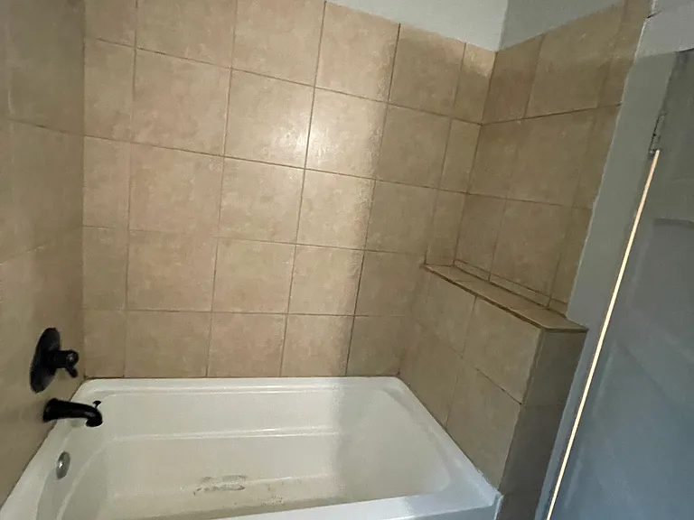 1519 Lamar Pl — Photo 8