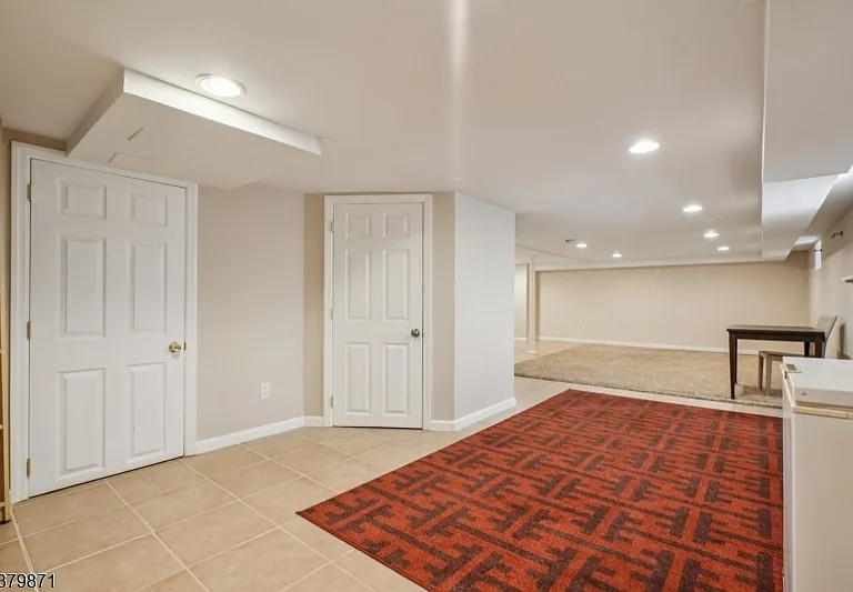 163 Myrtle Ave — Photo 44