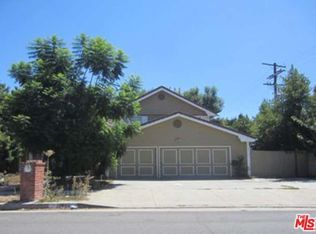 19652 Schoenborn St, Northridge, CA 91324