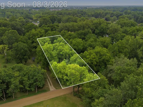 6785 Edwards Rd, Van Buren Township, MI 48111